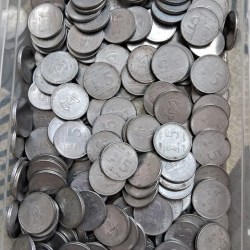 Alternative view of Five Rs Scare Coins Loot FSS Steel Mix Commorative Coins 100 Pcs Given Mix Condition Shown Image
