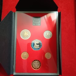 Alternative view of EXTREMELY RARE The Coinage of Great Britain & Northern IRELAND 1981 Year Proof Coin Set