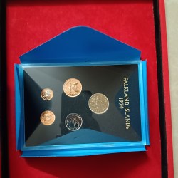 Alternative view of Extremely Rare Coinage of The FALKLAND Islands 1974 Year Proof Coin Set