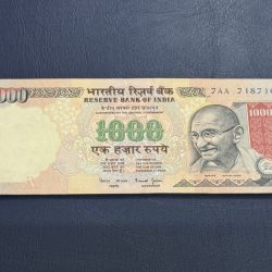 Error 1000rs signed by bimal with one side number missing
