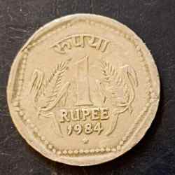 Republic India Denominaton 1₹ Year 1984 Hyderabad mint Same and similar piece available