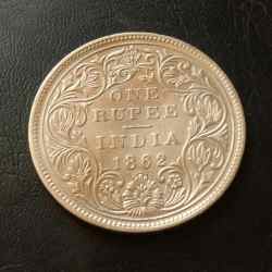 Alternative view of VICTORIA QUEEN 👑👑 YEAR. 1862 DOT VARIETY .......................... 1862+7=1869 year WEIGHT 11.5 GM ORIGINAL GAUARANTEE EXCELLENT CONDITION Same and similar piece available