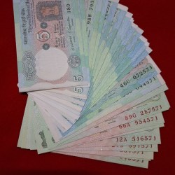5 RUPEE SIGNATURE SET GEM UNC CONDITION RARE TO FIND ALL NOTE ENDING SAME LAST THREE DIGIT 571