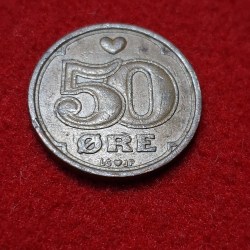 Alternative view of 50 ORE DENMARK COIN 1990