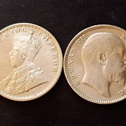 Alternative view of Silver British India Set of two pieces of 2 different portrait King and emperor George v King and emperor Edward VII Denominaton 1₹ Full silver Excellent condition Same and similar piece available