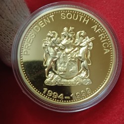 Alternative view of Rare Proof Coin Issue President South Africa 1994-1999 NELSON ROLIHLAHLA MANDELA Gold Plated Rare Issue President Proof Coin Medal