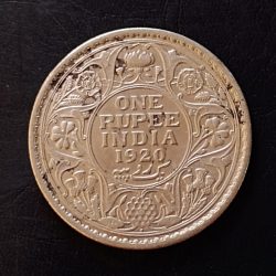 Alternative view of Silver British India King and emperor George v Denominaton 1₹ Year 1920 Excellent condition Same and similar piece available