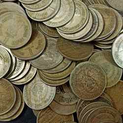 Republic India Denominaton 1₹ and 2₹ Condition as per image Metal copper nickel Mix date mix mint 100 piece given Same and similar piece available