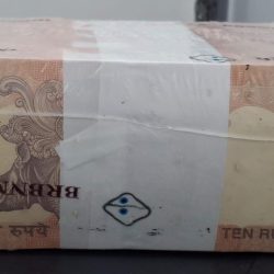Alternative view of 10 Rupees Sealed Pack Rim Old Issue 1000 Notes 10 Bundle (900001)