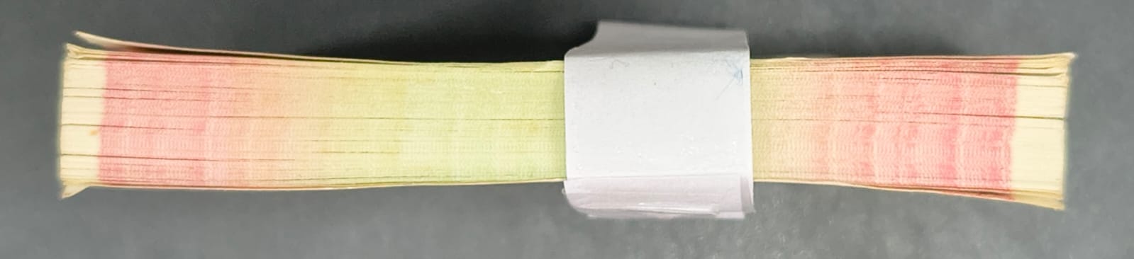 1 RUPEES 2015 GOVERNOR R MEHARSHI RARE UNC SERIAL PACKET WITH FANCY NUMBER ENDING 786 - Image 4