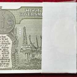 Alternative view of 1 Rupees 2018 Governor Subhash GARG Rare GEM Serial Packet with Fancy Number Ending 786