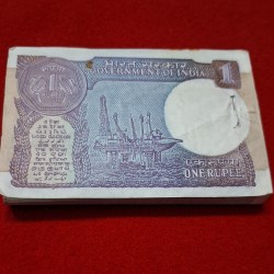 Alternative view of ONE RUPEE PACKET SIGNATURE BIMAL JALAN SERIAL NO. 827601