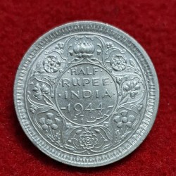 HALF RUPEE 1944 GEORGE VI KING EMPEROR COIN LAHORE MINT UNC CONDITION SKU 05