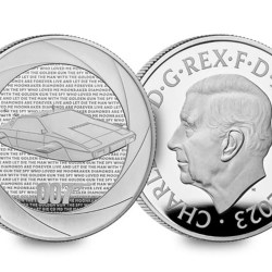 UK 2023 James Bond: Films of the 70s BU £5 Coin Royal mint ishu uncirculated set