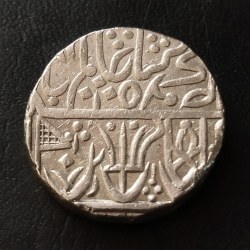 INDIA🇮🇳 PRINCELY STATE .............. MARATHA. RAVISH NAGAR. SAGAR. SILVER🥈 ONE RUPEE Wt 10.8 gm CONDITION. Excellent Same and similar piece available