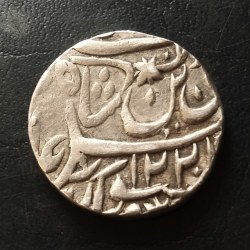 Alternative view of SILVER INDIA🇮🇳 PRINCELY STATE AwADH Mark fish 🐠🐟 1 ₹ ruppee SILVER🥈 WEIGHT 11GM EXCELLENT CONDITION. Same and similar piece available