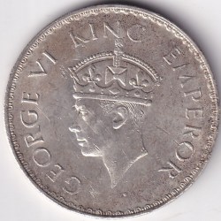 Alternative view of Bombay Mint One Rupee 1941 King George VI Silver Lustre Coin British India #2