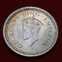 Alternative view of ONE RUPEE SILVER COIN GEORGE VI 1942:BOMBAY MINT UNC CONDITION