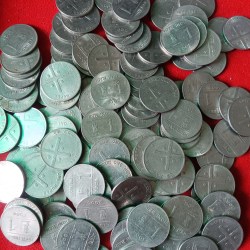 Alternative view of One Rs Scare Cross Coin 2005 Year Mix Mints 50 Pcs Given Good Condition Coins