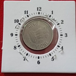 Alternative view of One Rs FSS 2'o Clock Error Coin 2013 Year Bombay Mint RBI Mistake Coin