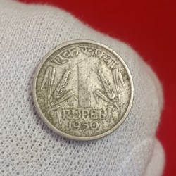One Rs Scare Coin Copper Nickel 1950 Year Republic of India