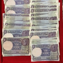 One Rs Rare Small Old Coin Losse Notes 462 Pcs Unc Condition Mix Governor Mix Years Republic of India