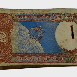 Alternative view of 2 Rupees Old SATELLITE Issue Sign S. VENKATRAMAN Serially 100 Notes COMPLETE Bundle in Collectable Grade.