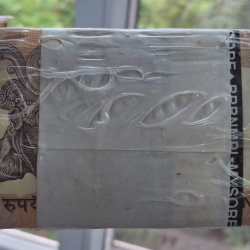 Alternative view of 10 Rupees Sealed Pack Rim Old Issue Y.B.Redddy ( Plane Insert ) with Fancy Number all (111111) full pack rim 1000 note