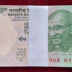 5 Rupees Gandhi Governor D.Subbarao Rare ( 100 Note) Serial Packet with Fancy Number Ending 786