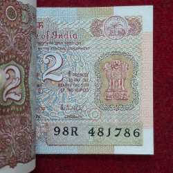 Alternative view of 2 RUPEES SATELLITE GOVERNOR R.N.MALHOTRA RARE SERIAL PACKET WITH FANCY NUMBER ENDING 786