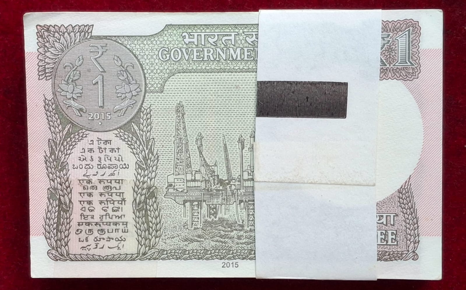 1 RUPEES 2015 GOVERNOR RAJIV MEHRISHI RARE GEM UNC SERIAL PACKET WITH LOWER NUMBER 002401 - 002500 - Image 3