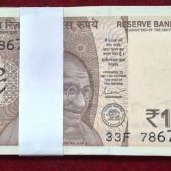 10 RUPEES 2019 GOVERNOR SHAKTI KANT DAS RARE ( 99 NOTE ) RARE FANCY SERIAL PACKET {786786 MISSING NOTE PACKET}