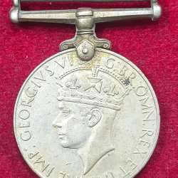 Alternative view of BRITISH - INDIA RARE GEORGE VI 1939- 1945 UNAMED MEDAL # A-496