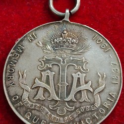 Alternative view of India - British 1901 Medal - Victoria Death; Army Temperance Association silver Composition Silver Weight 20.6 g Extermaly rare medal