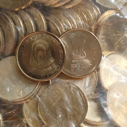 Begam akhtar (noida mint) 5 rupees sealed pack packet 100 pcs lowest price