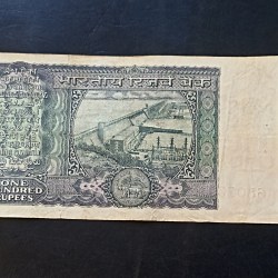 Alternative view of Reserve Bank of India Denominaton 100₹ Governor IG Patel Same and similar piece available