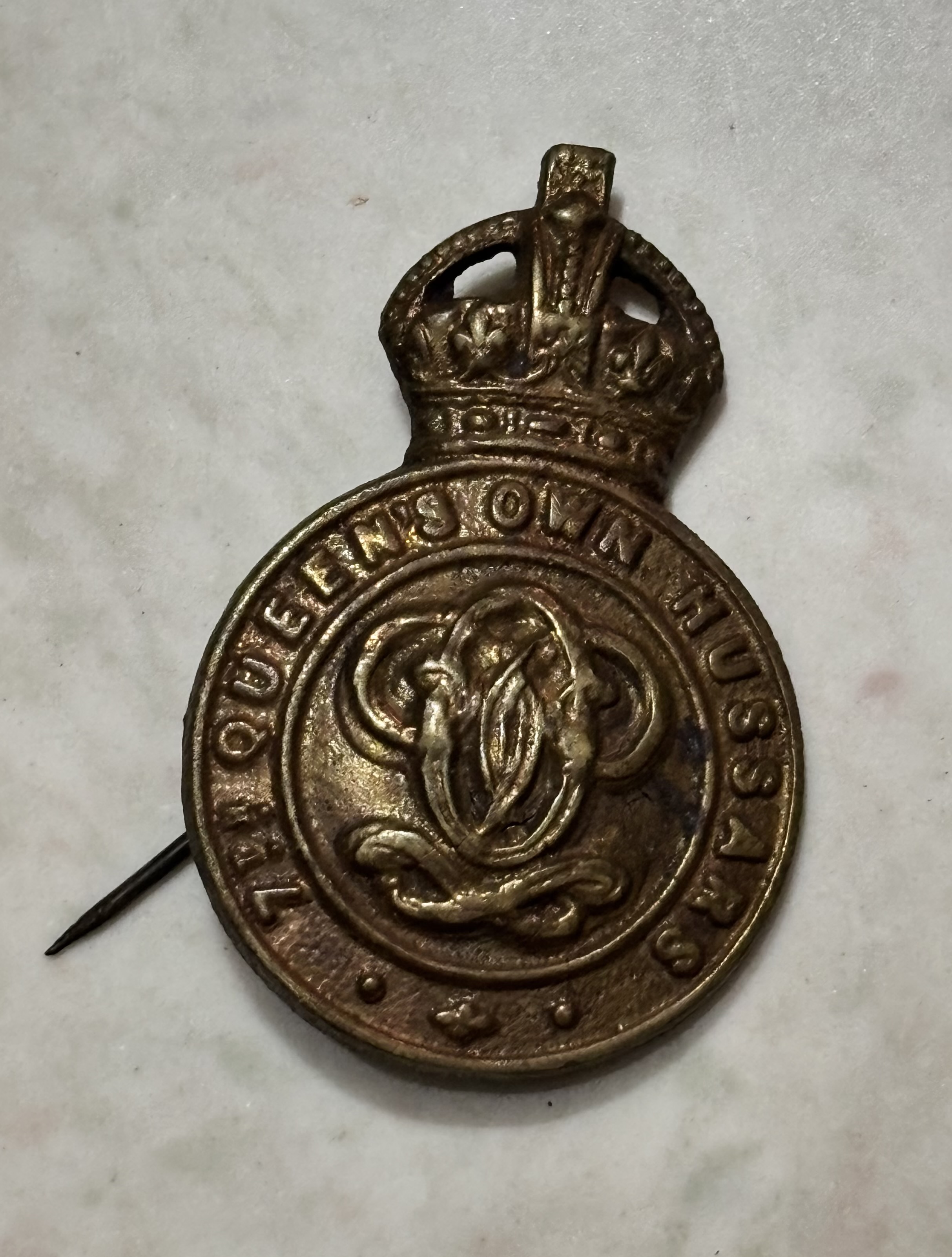 The queen's own hussars biritish army badge