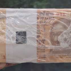 10 Rupees RBI Governor D.SUBBARAO Sealed 1000 note pack rim