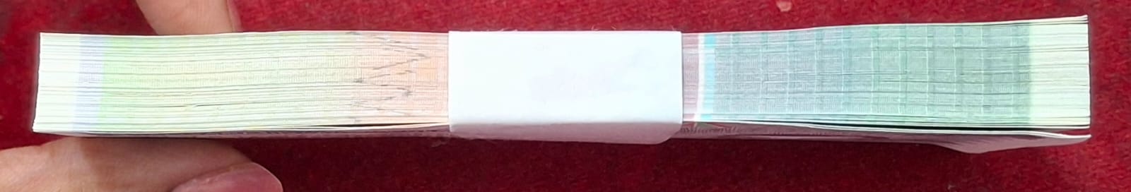 Burundi 100 Francs RARE ( 100 NOTE) SERIAL PACKET GEM UNC - Image 3