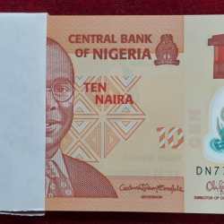 NIGERIA 10 NAIRE RARE POLYMER ( 100 NOTE) SERIAL PACKET UNC