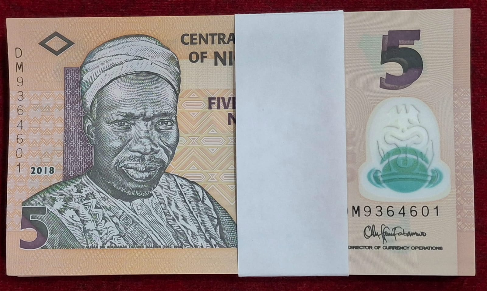 NIGERIA 5 NAIRE POLYMER RARE ( 100 NOTE) SERIAL PACKET GEM UNC