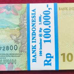 Alternative view of SERIBU RUPIAH 100 RARE (100 NOTE ) SERIAL PACKET WITH FANCY NUMBER 786