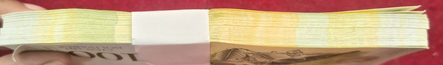 Venezuela 100 Bolivares RARE (100 NOTE ) SERIAL PACKET WITH FANCY NUMBER 786 - Image 3