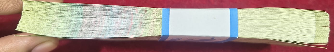 INDONESIA 1000 RUPIAH RARE (100 NOTE ) SERIAL PACKET GEM UNC - Image 3