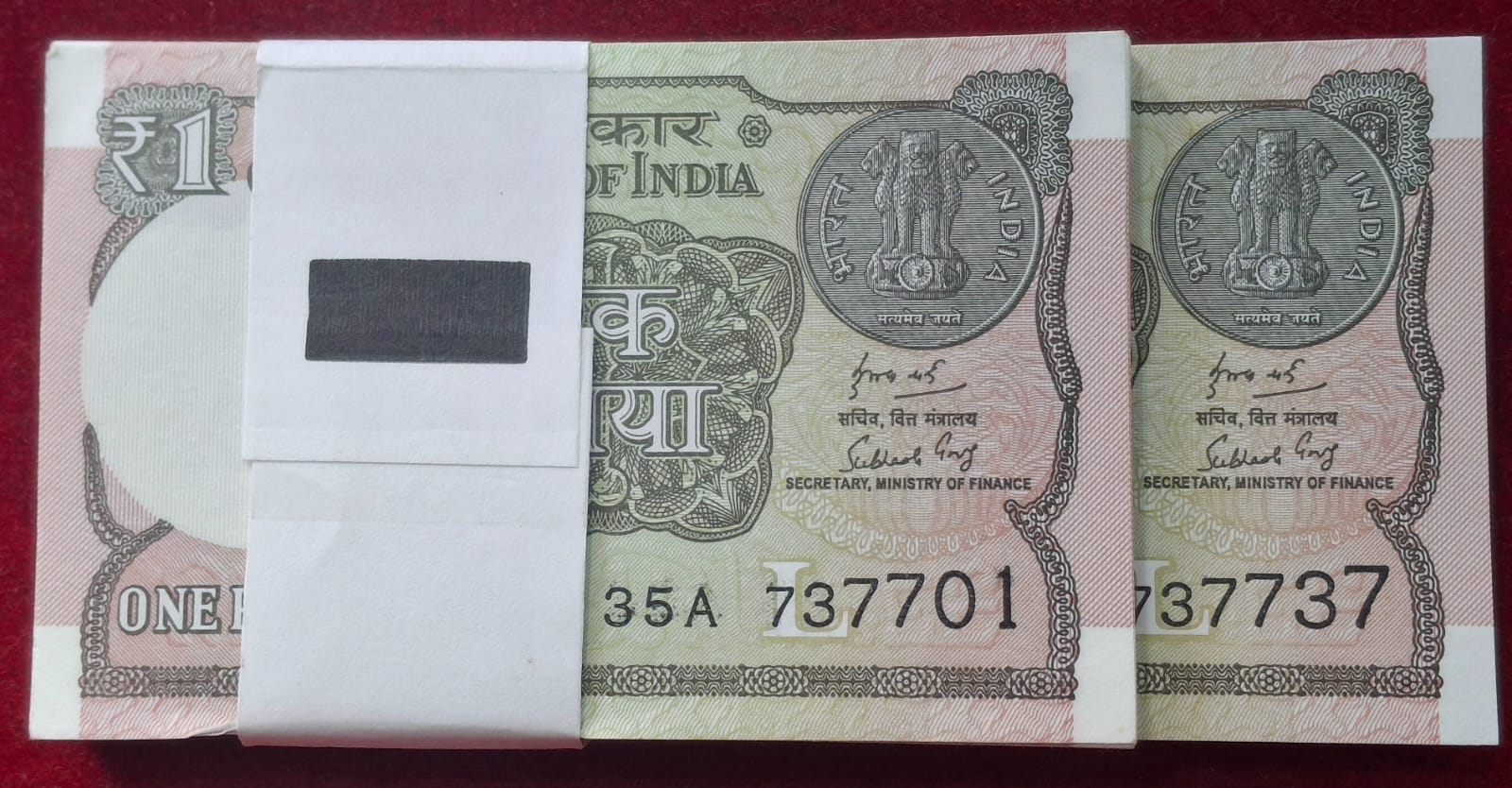1 RUPEES 2018 GOVERNOR SUBHASH GARG RARE ( 100 NOTES) SERIAL PACKET WITH FANCY NUMBER 737786 + 737737 - Image 3