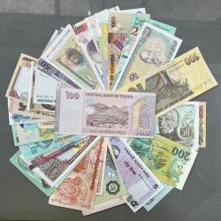 50 DIFFERENT COUNTRIES BANK NOTES GEM UNC ( SEE DESCRIPTION )