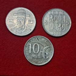Alternative view of 3 FORIGN COINS SET
