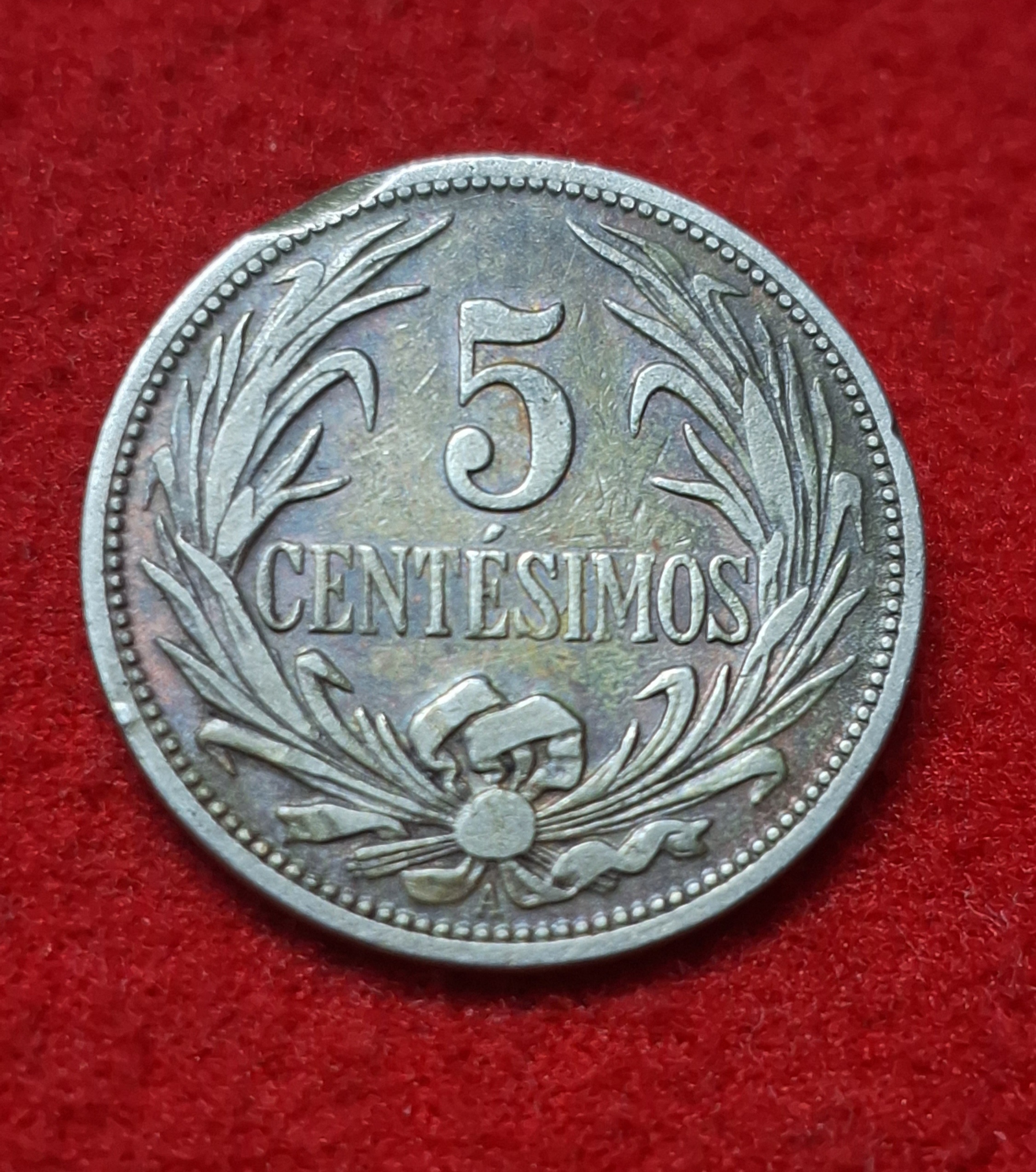 URUGUAY 5 CENTESIMOS COIN