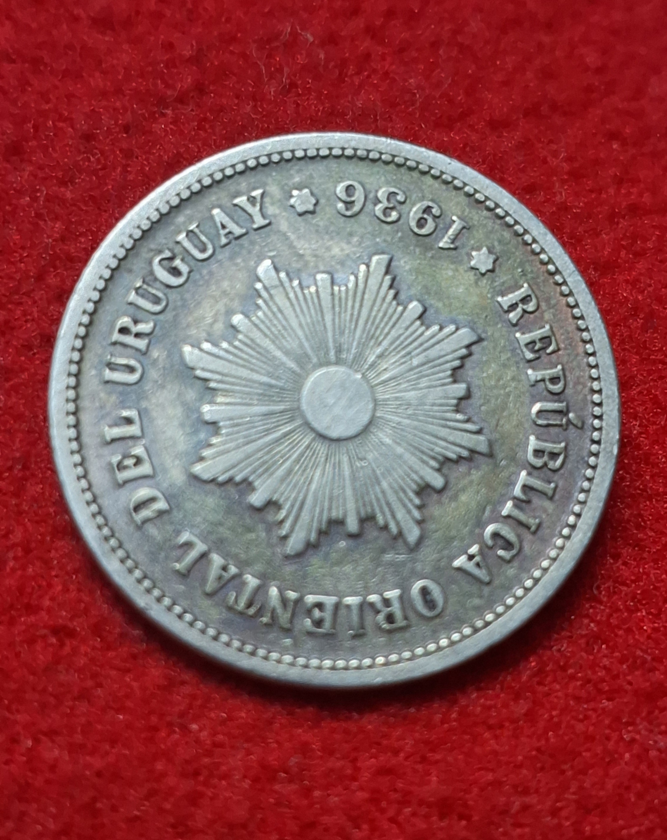 URUGUAY 5 CENTESIMOS COIN - Image 2