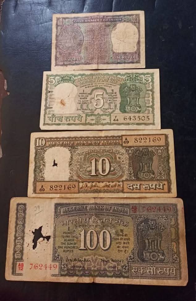 Reserve Bank of India 4. different Note. 1 Rs. &5Rs. & 10Rs. & 100 Rs. Note. Backside Gandhi Condition as image Book on pm. Same and similar piece available - Image 2